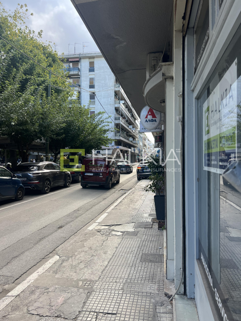 property-img